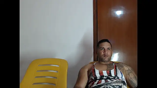Snapshot of lover_1994 chatting on July 20, 2:48 am lover 1994 online show from July 20, 2:48 am