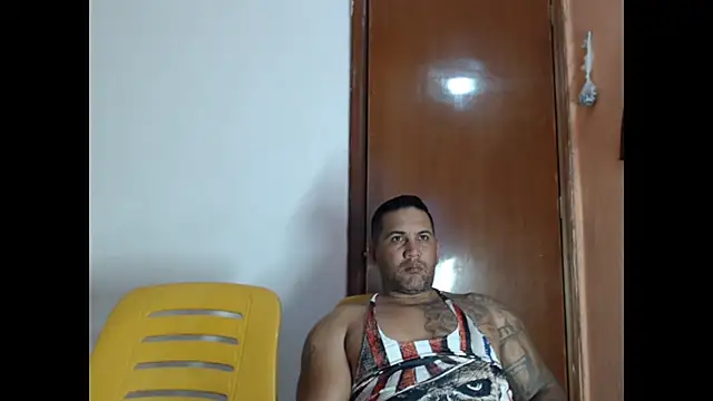Snapshot of lover_1994 chatting on July 22, 2:58 am lover 1994 online show from July 22, 2:58 am