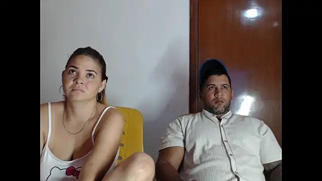 Snapshot of lover_1994 chatting on July 27, 10:55 am lover 1994 online show from July 27, 10:55 am