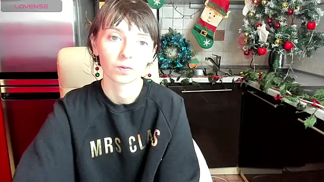 TayanaJons online show from December 21, 7:45 am