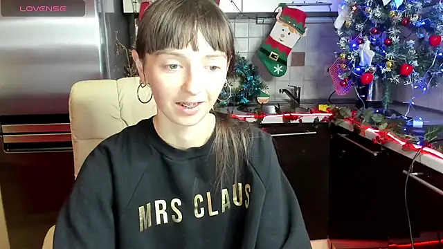 TayanaJons online show from December 23, 7:28 am