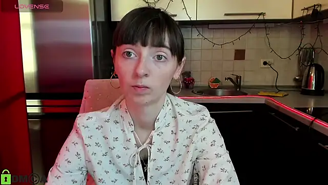 TayanaJons online show from March 12, 7:35 am