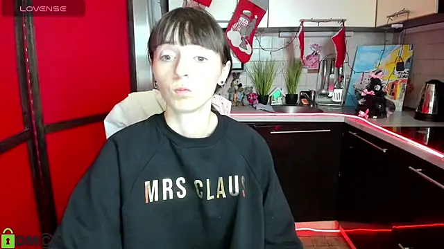 TayanaJons online show from December 14, 7:58 am