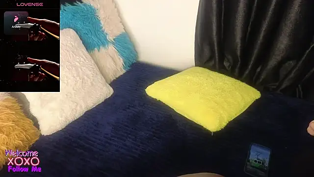 Snapshot of Sexy_sharntel chatting on February 8, 6:28 am Sexy sharntel online show from February 8, 6:28 am