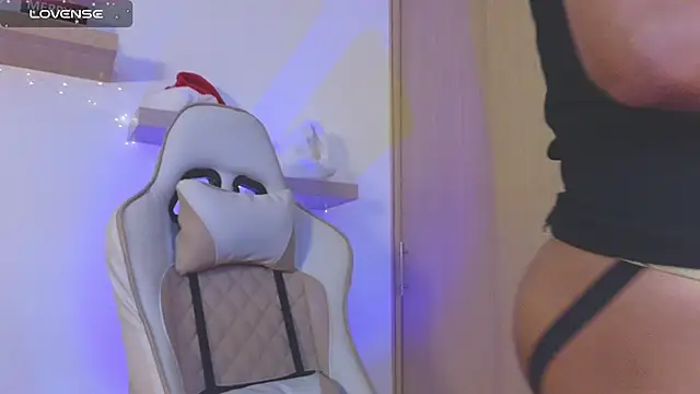 Jimmy Leeh  online show from January 3, 11:44 pm