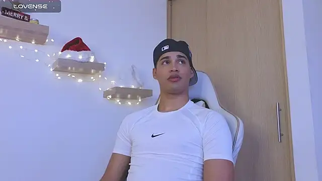 Jimmy Leeh  online show from January 6, 10:47 pm