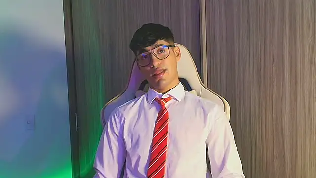 Jimmy Leeh  online show from October 27, 3:32 am