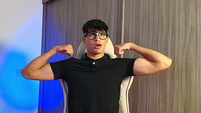 Jimmy Leeh  online show from November 23, 4:23 am