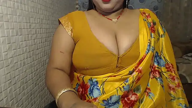 Snapshot of Oh_Maya chatting on February 3, 1:51 pm Oh Maya online show from February 3, 1:51 pm