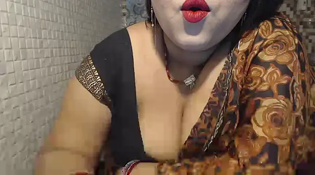 Snapshot of Oh_Maya chatting on March 7, 4:13 am Oh Maya online show from March 7, 4:13 am