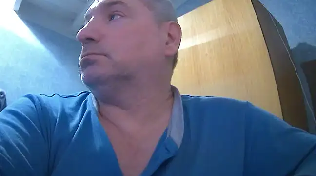 Snapshot of GYurmoka70 chatting on December 28, 6:40 pm GYurmoka70 online show from December 28, 6:40 pm