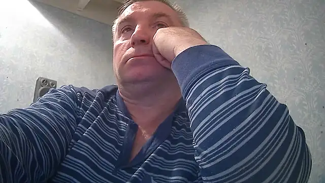 Snapshot of GYurmoka70 chatting on October 4, 8:07 pm GYurmoka70 online show from October 4, 8:07 pm