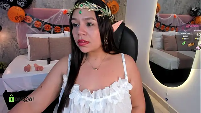 Snapshot of Catilica__sweetx chatting on October 31, 8:43 pm Catilica sweetx online show from October 31, 8:43 pm