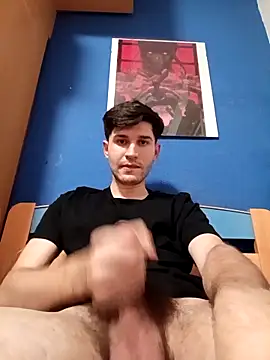 Snapshot of Esti02 chatting on November 25, 5:35 pm Esti02 online show from November 25, 5:35 pm