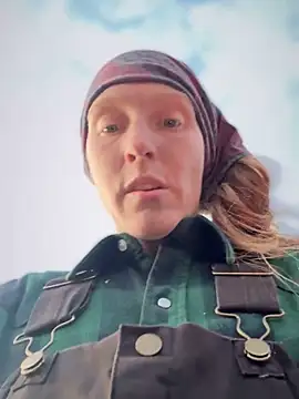 GoldenFlameGoddess online show from November 18, 12:49 am