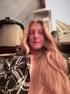 GoldenFlameGoddess online show from June 16, 3:47 pm