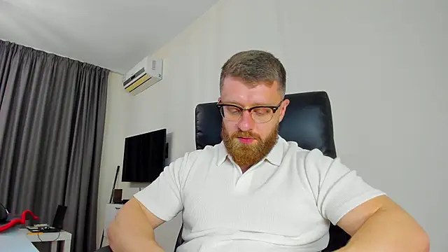 Findom guy online show from April 3, 2:26 pm