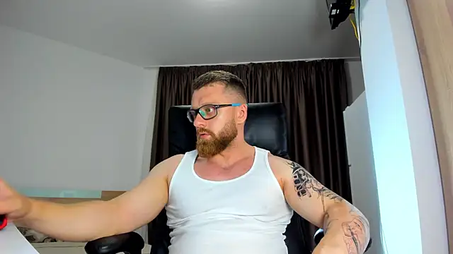 Findom guy online show from June 15, 5:04 pm