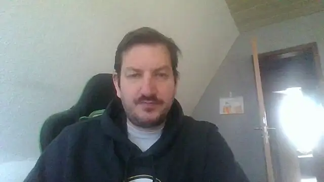 Snapshot of Golffahrer1982 chatting on November 11, 12:05 pm Golffahrer1982 online show from November 11, 12:05 pm