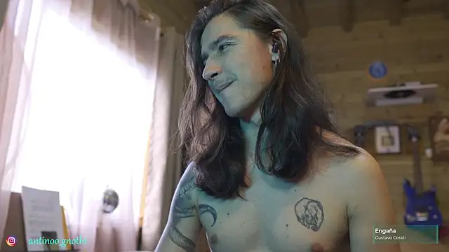 Antinoo Gnothi online show from October 20, 9:15 pm