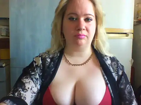 D Marinna online show from November 7, 9:31 am