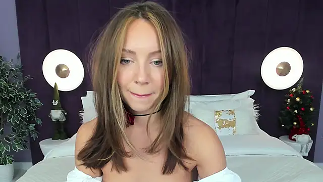 Snapshot of LilyRaisa chatting on December 22, 3:11 am LilyRaisa online show from December 22, 3:11 am