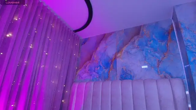  sex mia online show from August 3, 7:17 pm