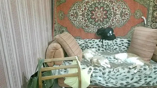 Kathlyn  Heath online show from February 18, 1:34 am