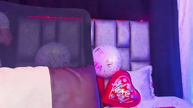 michacosio online show from February 15, 5:30 am