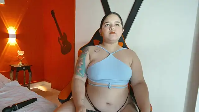 Snapshot of AngelitaWild_ chatting on November 24, 9:58 pm AngelitaWild online show from November 24, 9:58 pm