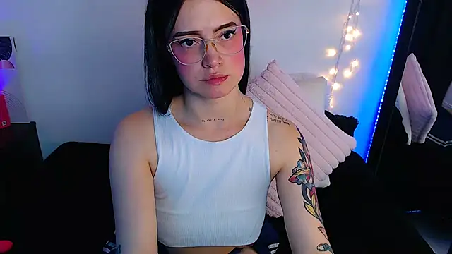 Isa Maiden1 online show from February 22, 5:00 pm