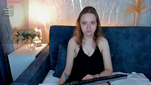 Linda Bryant online show from July 13, 12:46 am