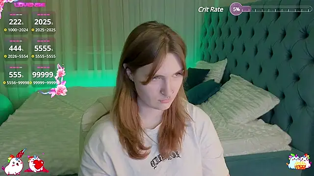 Snapshot of _Chlo__e chatting on February 4, 1:23 am Chlo e online show from February 4, 1:23 am