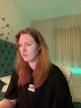 Snapshot of _Chlo__e chatting on February 27, 11:15 pm Chlo e online show from February 27, 11:15 pm