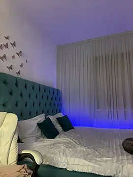 Snapshot of _Chlo__e chatting on March 12, 11:44 pm Chlo e online show from March 12, 11:44 pm