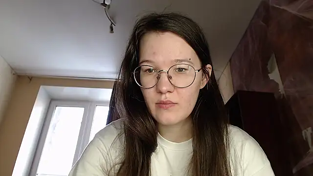 Snapshot of MiriamOr chatting on February 9, 7:16 am MiriamOr online show from February 9, 7:16 am