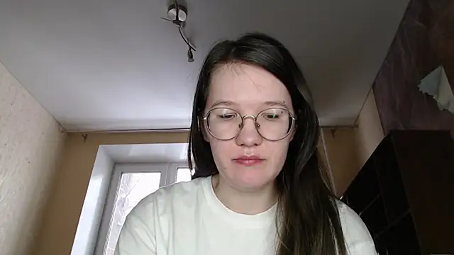 Snapshot of MiriamOr chatting on February 24, 7:44 am MiriamOr online show from February 24, 7:44 am