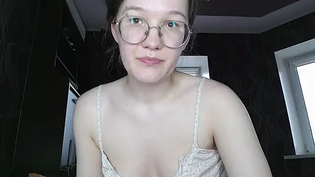 Snapshot of MiriamOr chatting on March 16, 10:55 am MiriamOr online show from March 16, 10:55 am