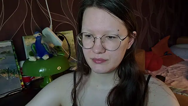 Snapshot of MiriamOr chatting on July 25, 8:34 am MiriamOr online show from July 25, 8:34 am