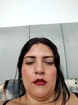 Snapshot of Mia_Hampton chatting on December 20, 9:55 pm Mia Hampton online show from December 20, 9:55 pm