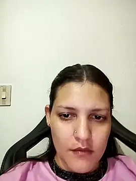 Snapshot of Mia_Hampton chatting on January 6, 11:40 pm Mia Hampton online show from January 6, 11:40 pm