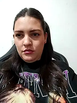 Snapshot of Mia_Hampton chatting on January 8, 4:42 pm Mia Hampton online show from January 8, 4:42 pm