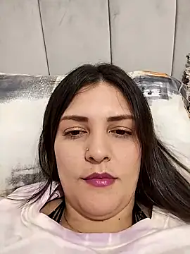 Snapshot of Mia_Hampton chatting on January 9, 9:16 pm Mia Hampton online show from January 9, 9:16 pm