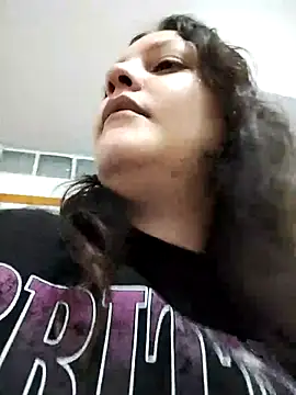 Snapshot of Mia_Hampton chatting on February 12, 4:57 pm Mia Hampton online show from February 12, 4:57 pm