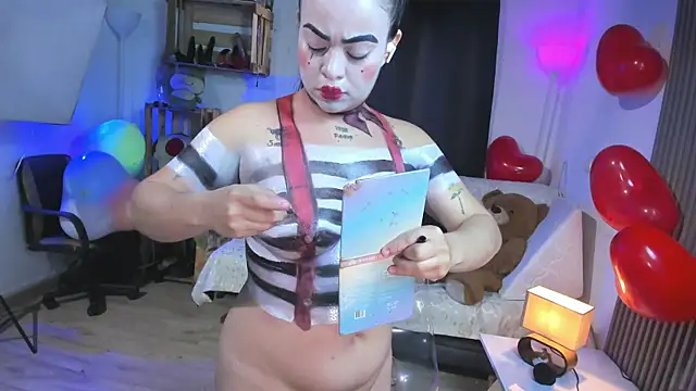 Cuttiealice online show from February 16, 3:48 pm