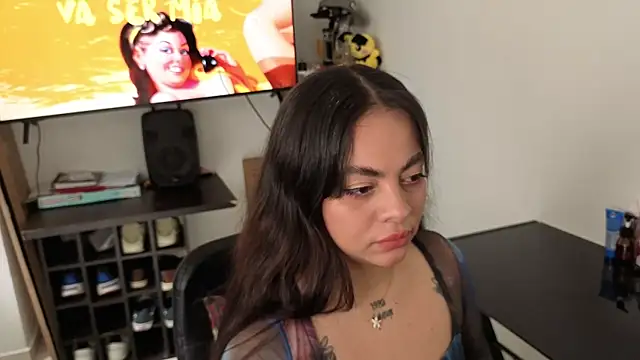 Cuttiealice online show from October 21, 3:02 pm