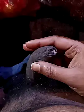 Snapshot of Naughtyforpussy chatting on January 22, 9:21 pm Naughtyforpussy online show from January 22, 9:21 pm