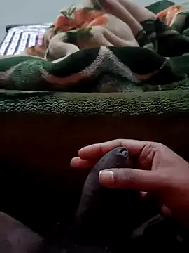 Snapshot of Naughtyforpussy chatting on December 19, 7:43 pm Naughtyforpussy online show from December 19, 7:43 pm