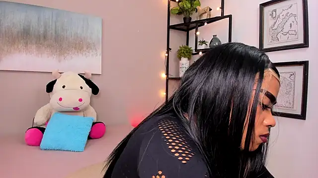 Briana Wells  online show from June 13, 12:36 pm