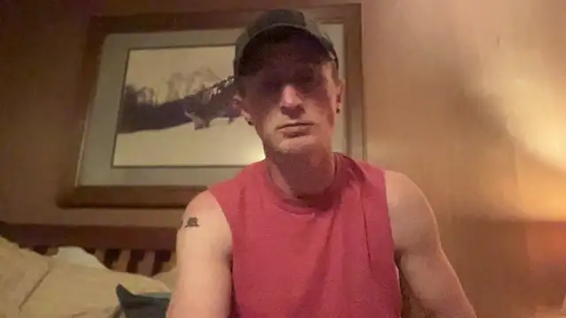 Snapshot of Keebs312 chatting on October 18, 2:47 am Keebs312 online show from October 18, 2:47 am